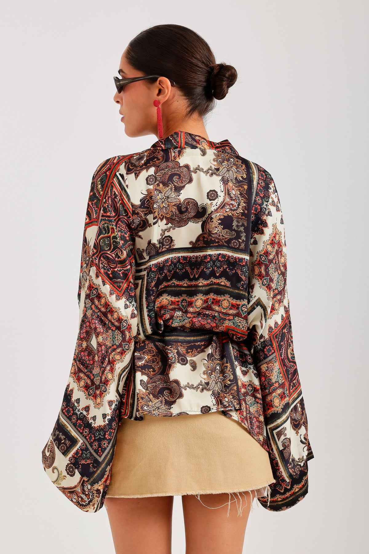 Kimono — back